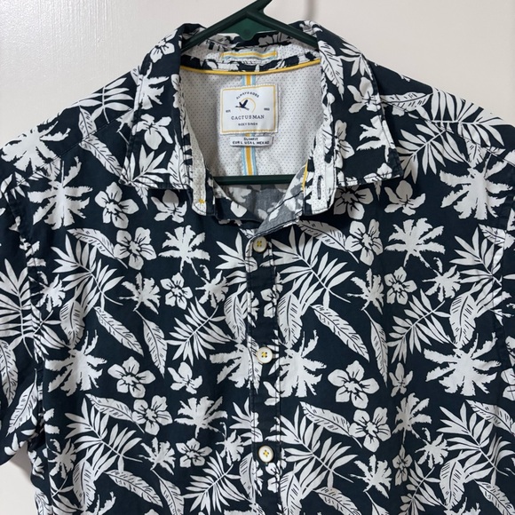 Cactus Man Ricky Singh Men's forest green floral button down Shirt L slim fit - Picture 3 of 10